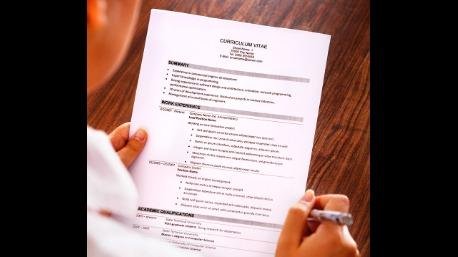 Tailoring Your Resume for Different Industries: Tips and Tricks for Mid and Senior Management Professionals for the UAE